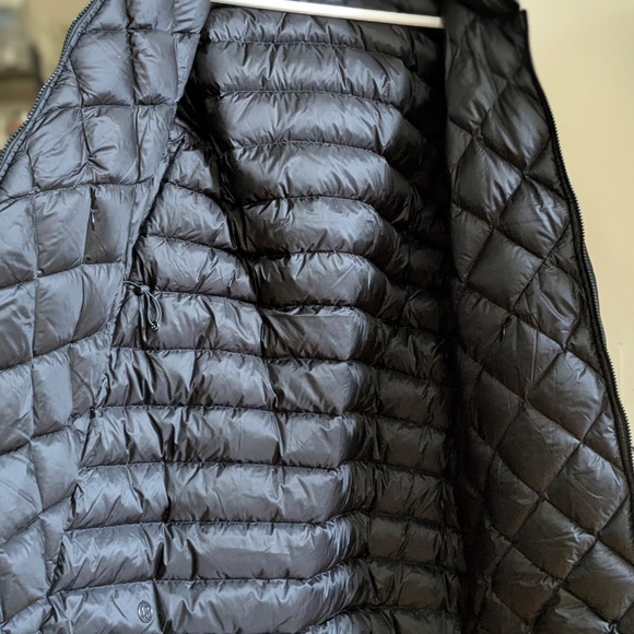 Lululemon No Shivers Bomber Jacket (Reversible) - Black - Sz 6 - Picture 6 of 6